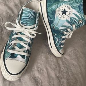Converse All Star Tropical Leaf Shoes.